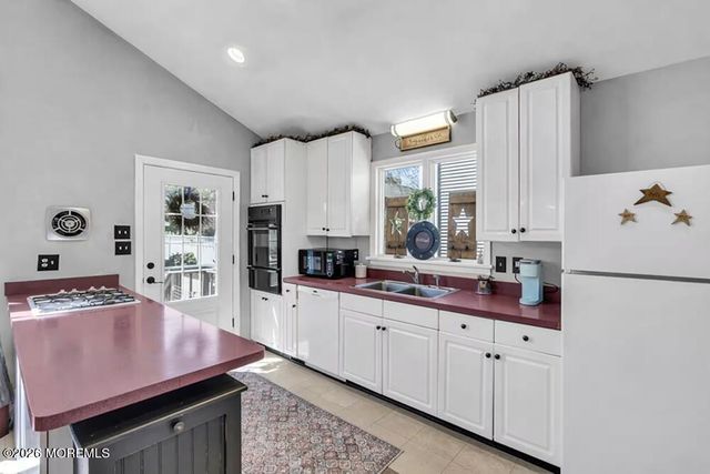 207 9th Avenue 1, Belmar, NJ 07719
