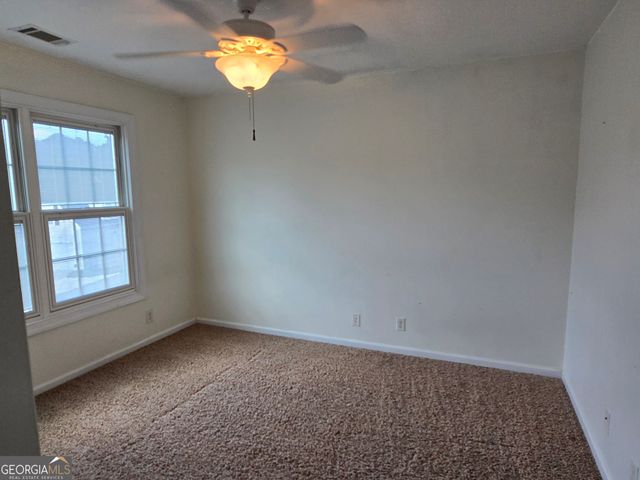 87 Columns Way, Newnan, GA 30265
