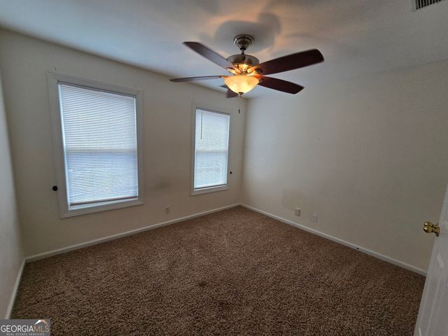 87 Columns Way, Newnan, GA 30265