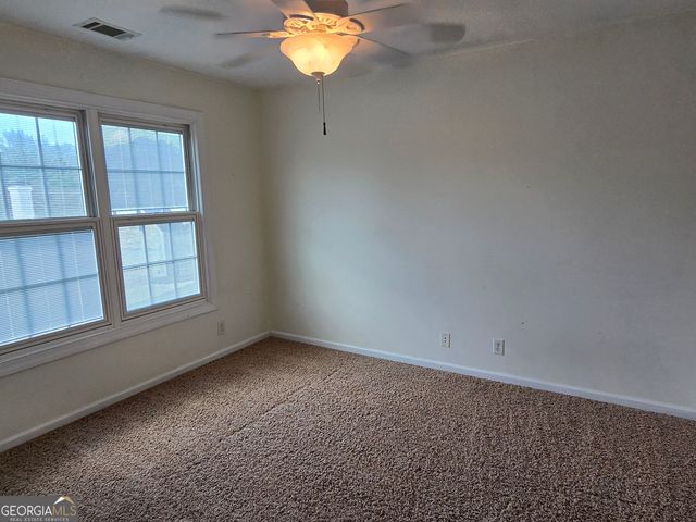87 Columns Way, Newnan, GA 30265