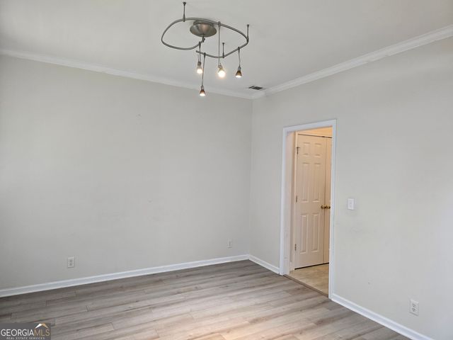 87 Columns Way, Newnan, GA 30265