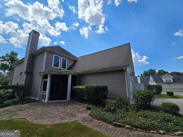 87 Columns Way, Newnan, GA 30265