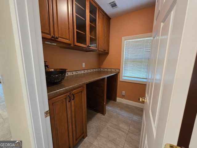 87 Columns Way, Newnan, GA 30265