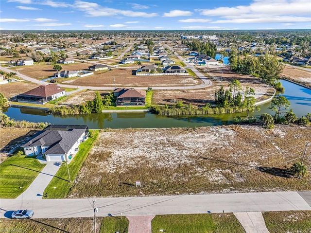 2027 NE 34th TER, Cape Coral, FL 33909