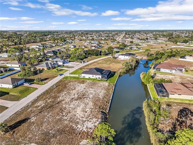 2027 NE 34th TER, Cape Coral, FL 33909