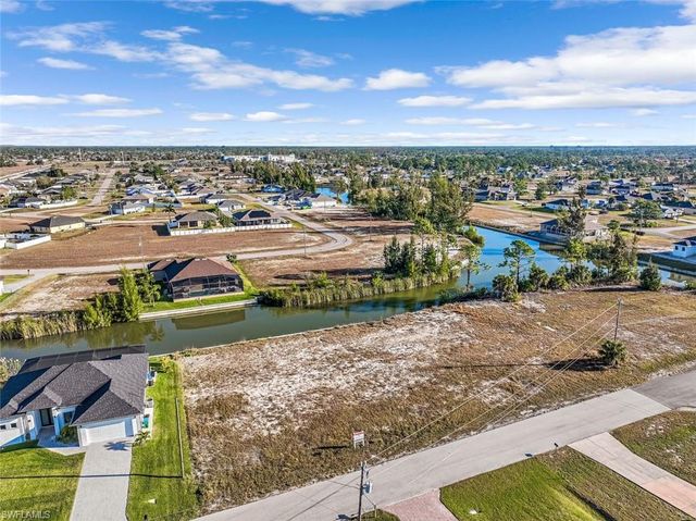2027 NE 34th TER, Cape Coral, FL 33909