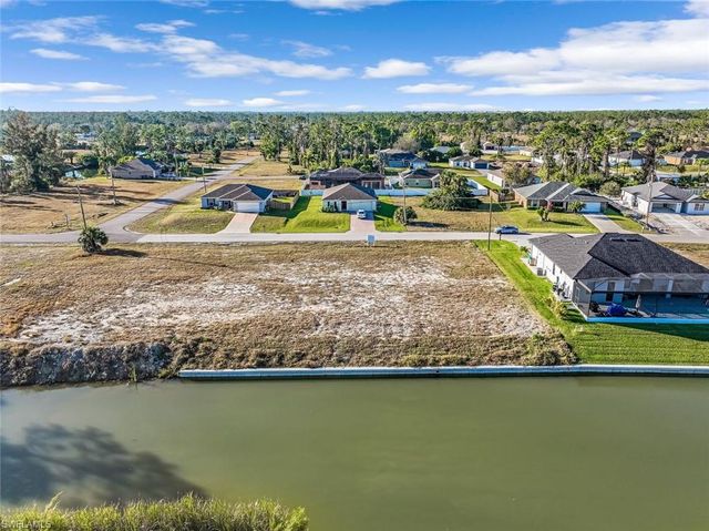 2027 NE 34th TER, Cape Coral, FL 33909