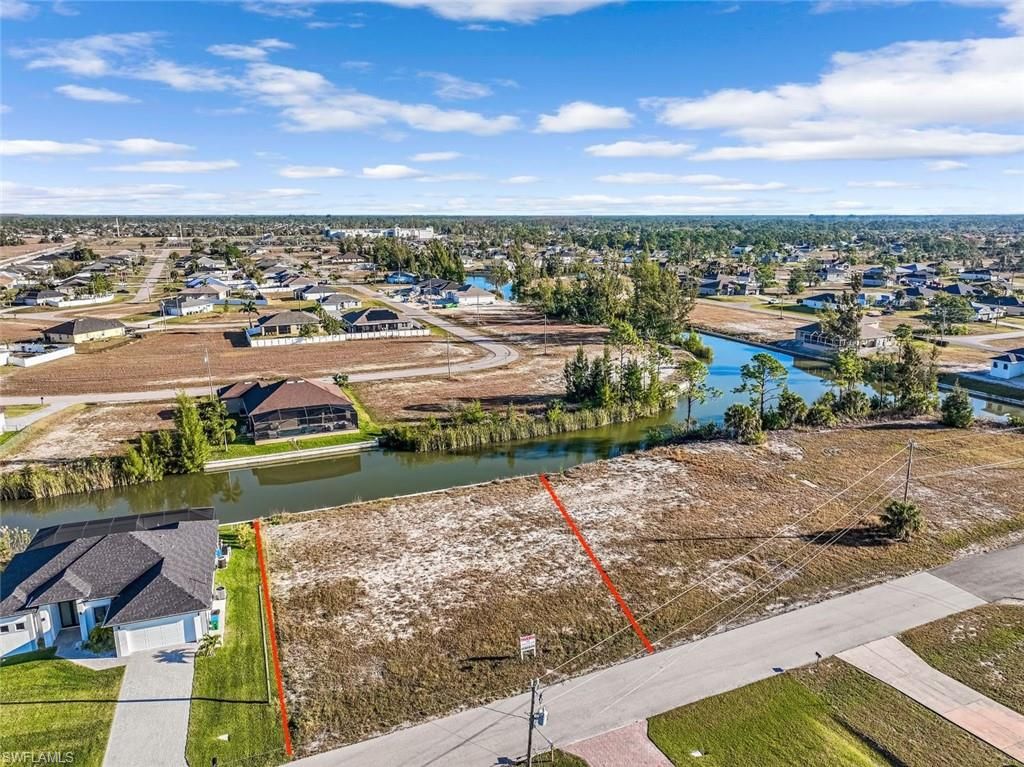 2027 NE 34th TER, CAPE CORAL, FL 33909 — photo 4