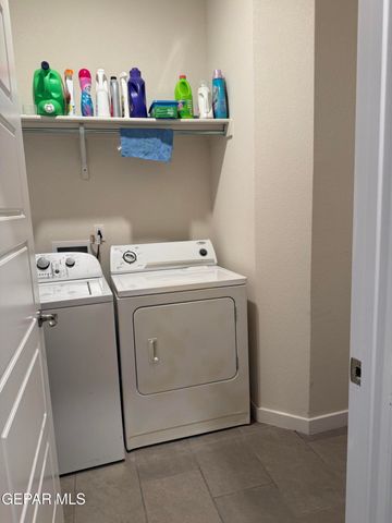 11388 Santa Barbara, Socorro, TX 79927