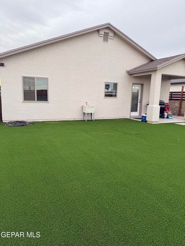 11388 Santa Barbara, Socorro, TX 79927