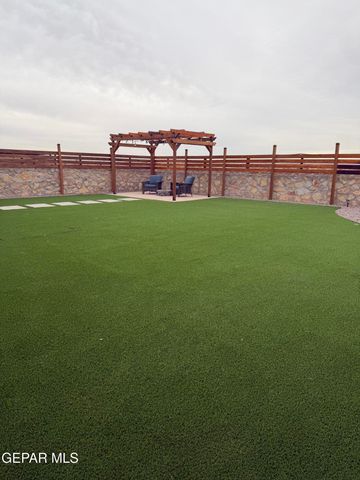 11388 Santa Barbara, Socorro, TX 79927