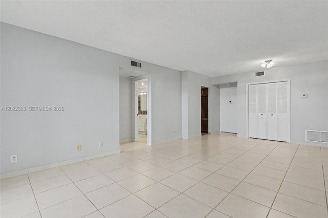 4330 Hillcrest Dr 506, Hollywood, FL 33021