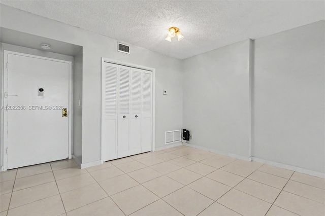 4330 Hillcrest Dr 506, Hollywood, FL 33021
