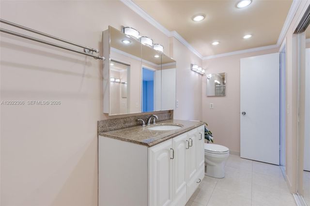 4330 Hillcrest Dr 506, Hollywood, FL 33021
