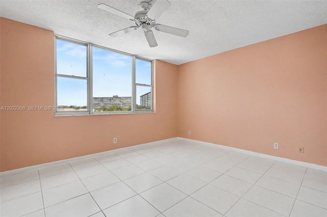 4330 Hillcrest Dr 506, Hollywood, FL 33021