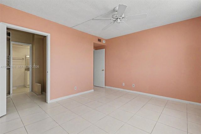 4330 Hillcrest Dr 506, Hollywood, FL 33021