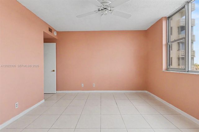 4330 Hillcrest Dr 506, Hollywood, FL 33021