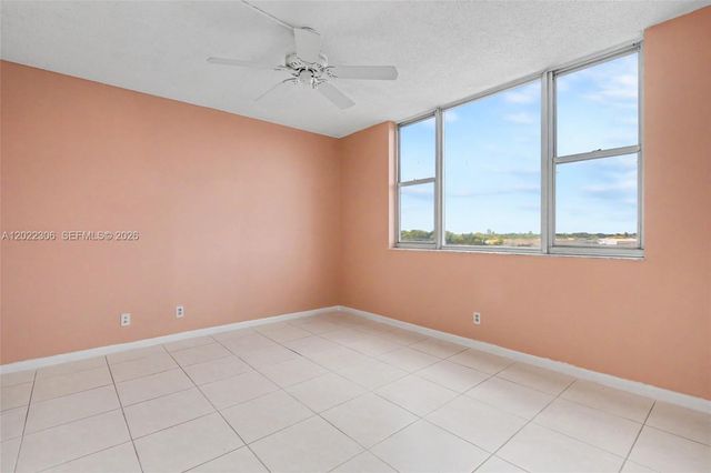 4330 Hillcrest Dr 506, Hollywood, FL 33021