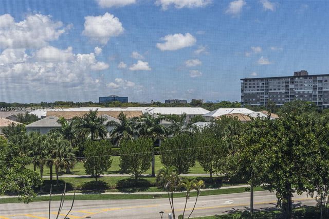 4330 Hillcrest Dr 506, Hollywood, FL 33021