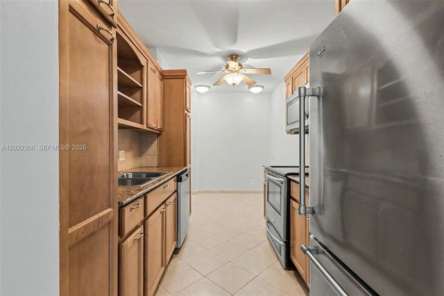 4330 Hillcrest Dr 506, Hollywood, FL 33021