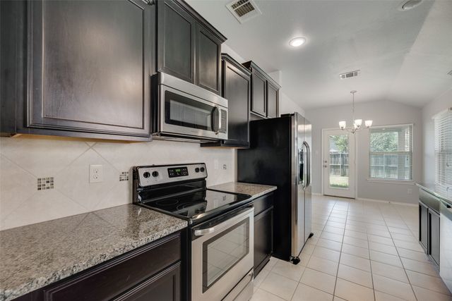 8829 Deadwood Lane, Aubrey, TX 76227