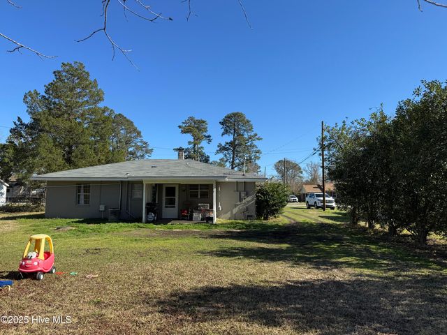 404 Pine Street, New Bern, NC 28560