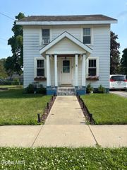8 Harrison Street, Fort Edward, NY 12828
