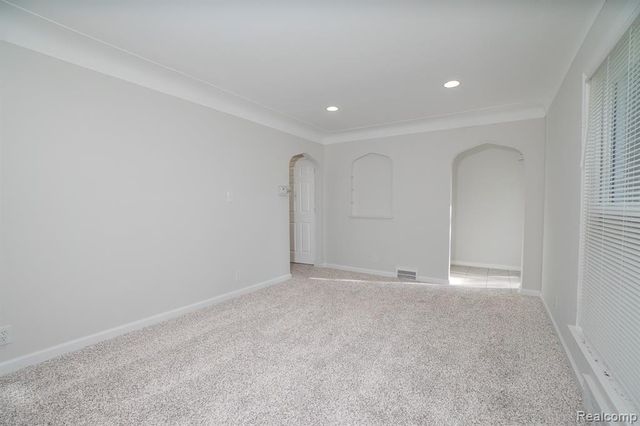 19168 Berden Street, Detroit, MI 48236