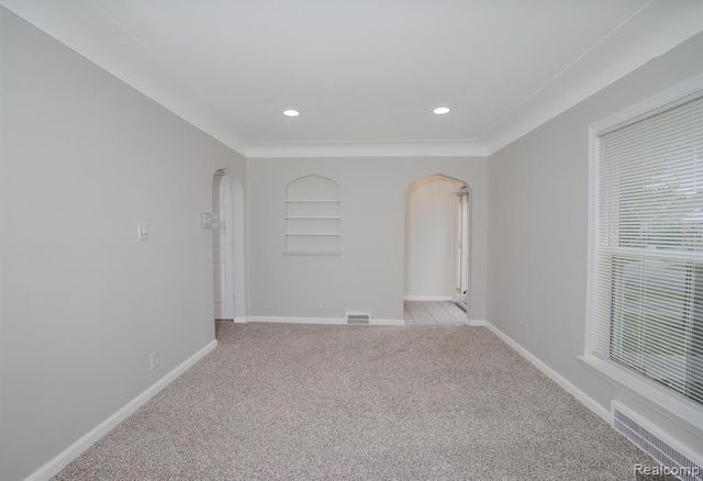 19168 Berden Street, Detroit, MI 48236