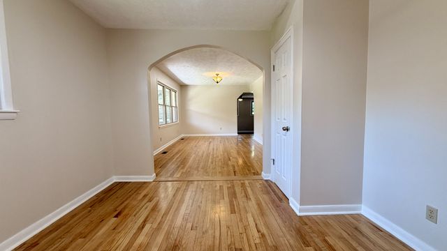 1025 N 3rd St, Pulaski, TN 38478