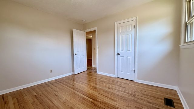 1025 N 3rd St, Pulaski, TN 38478