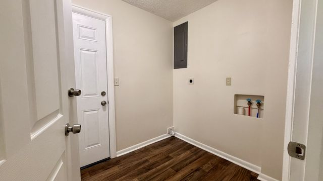 1025 N 3rd St, Pulaski, TN 38478