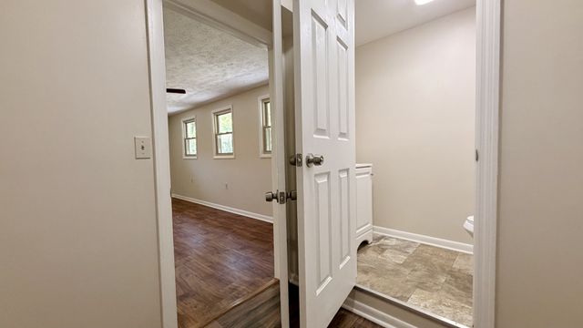 1025 N 3rd St, Pulaski, TN 38478