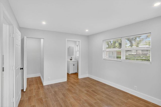 1851 NE 25th Avenue 3, Pompano Beach, FL 33062