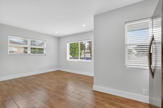 1851 NE 25th Avenue 3, Pompano Beach, FL 33062