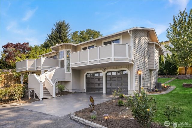11004 100th Avenue NE, Kirkland, WA 98033
