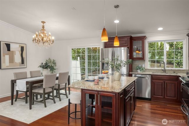 11004 100th Avenue NE, Kirkland, WA 98033