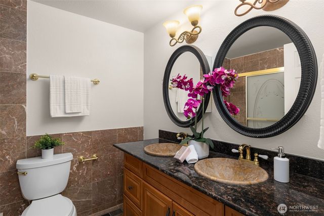 11004 100th Avenue NE, Kirkland, WA 98033