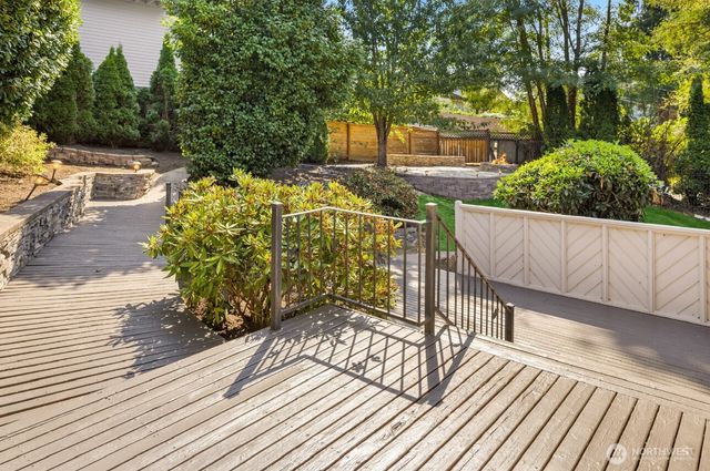 11004 100th Avenue NE, Kirkland, WA 98033