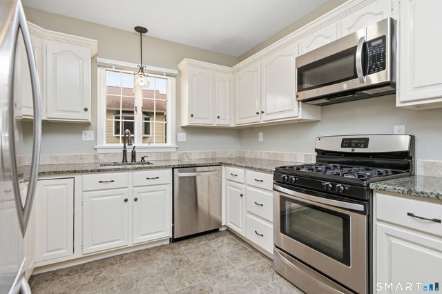 14 Rockhaven Drive 14, Glastonbury, CT 06033