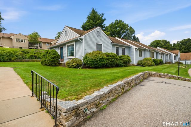 14 Rockhaven Drive 14, Glastonbury, CT 06033