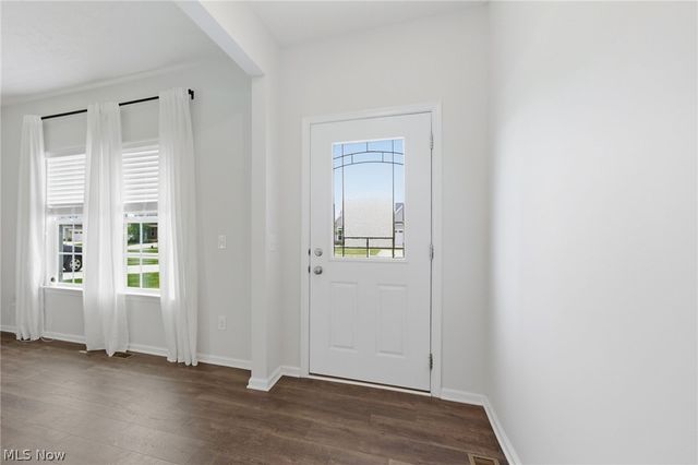 11651 White Tail Run, Columbia Station, OH 44028