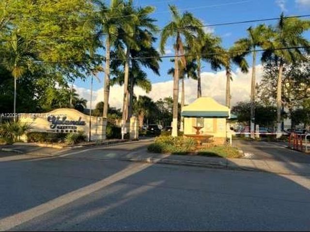 801 NW 47th Ave 503W, Miami, FL 33126