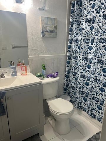 801 NW 47th Ave 503W, Miami, FL 33126