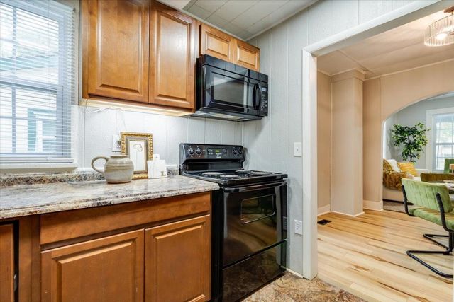 1304 N Fairview, Wichita, KS 67203