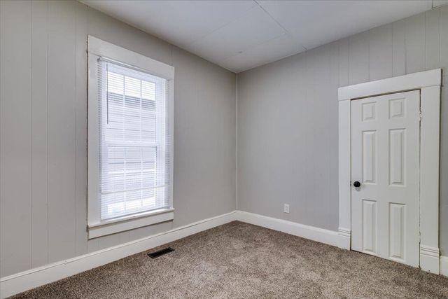 1304 N Fairview, Wichita, KS 67203