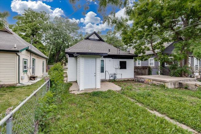 1304 N Fairview, Wichita, KS 67203