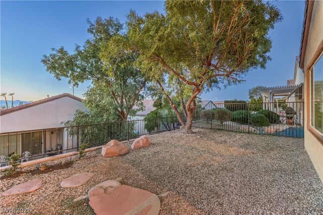 2528 Chasma Drive, Henderson, NV 89044