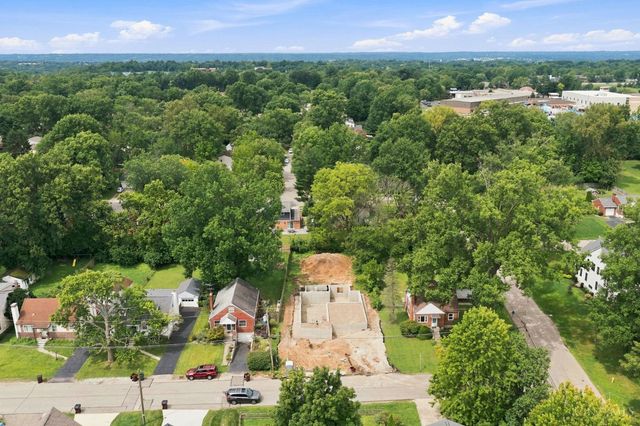 9689 West Avenue, Blue Ash, OH 45242