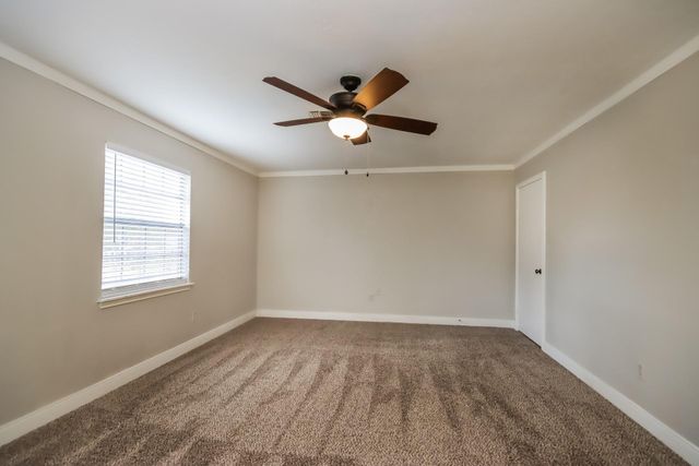 461 Stephen F Austin Drive, Conroe, TX 77302